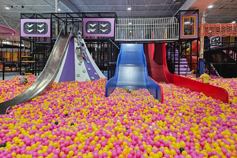A theme park in Fun City - SECTION 2