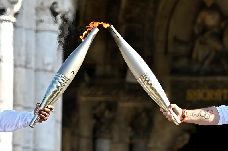 The Olympic Torch - PASSAGE 3